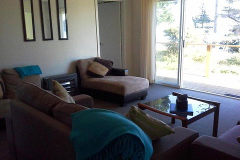 Bruny Island Beachside Accommodation - Perths Hotel 6
