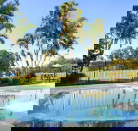 Cayman Quays - Perths Hotel