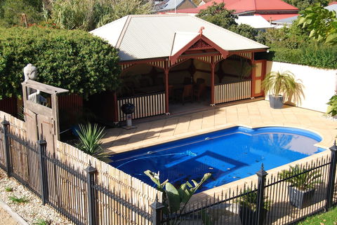Barossa Dreams - Perths Hotel 1