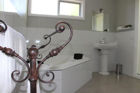 Amelina Cottages - Perths Hotel 3
