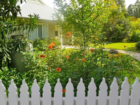 Amelina Cottages - Perths Hotel 1