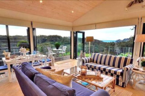 The Outlook Cabana - Perths Hotel 2