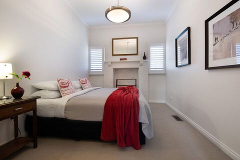 Churchills - Perths Hotel 4
