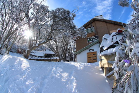 Alpine Retreat Mt Buller - Perths Hotel 0