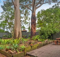 The Pines Bed  Breakfast - Perths Hotel