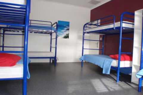 Margaret River Backpackers YHA - Perths Hotel 3