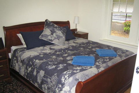 MacDonnell House Naracoorte - Perths Hotel 6