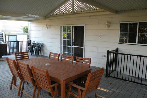 Smith Street Villa Naracoorte - Perths Hotel 3