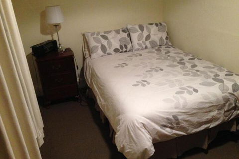 Smith Street Villa Naracoorte - Perths Hotel 6
