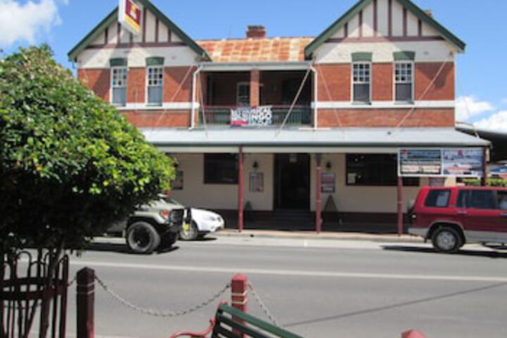 Ashby NSW Perths Hotel