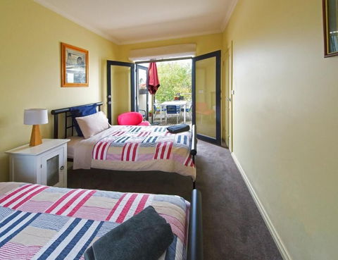 Port Boutique Accommodation - Perths Hotel 2