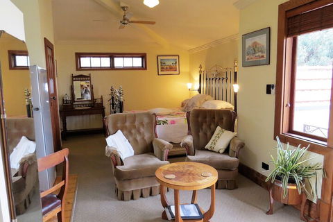 McCloud House - Perths Hotel 5