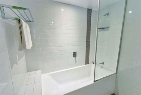 Mackay Oceanside Central Hotel - Perths Hotel 6