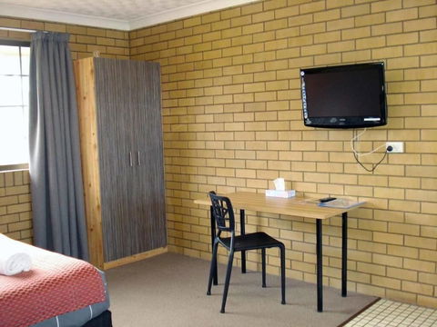 A Raceview Motor Inn - Perths Hotel 4