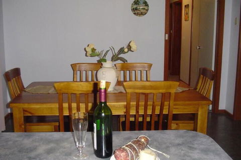 Catania Cottage & Farmhouse - Perths Hotel 5