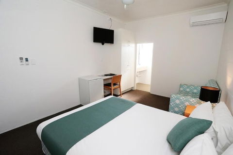 Q Express - Perths Hotel 6