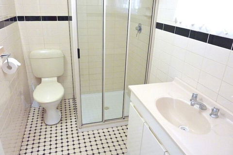 Durras Lake North Holiday Park - Perths Hotel 4