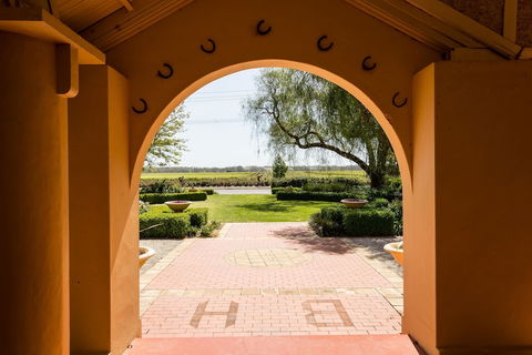 Barossa House - Perths Hotel 6