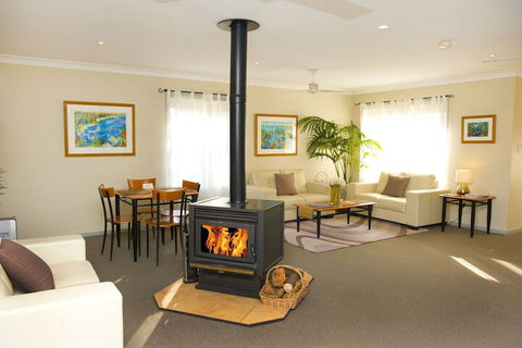 Tiarri Terrigal - Perths Hotel 2