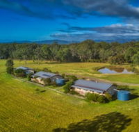 Cottages on Lovedale - Perths Hotel