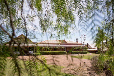 Bluebush Estate - Perths Hotel 2