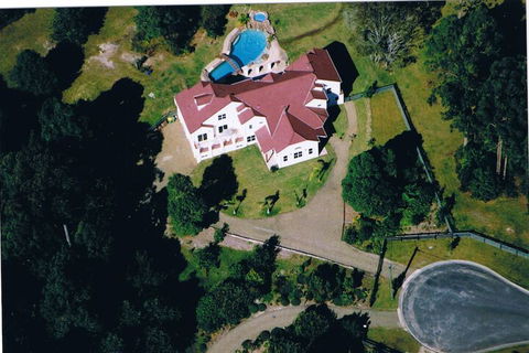 Kingfishers Manor - Perths Hotel 3