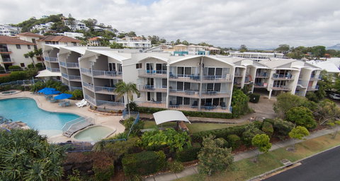 Endless Summer Resort - Perths Hotel 0