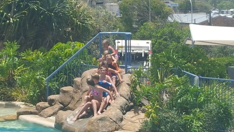 Endless Summer Resort - Perths Hotel 6