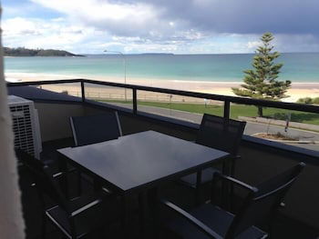 Beachhouse Mollymook - Perths Hotel 1