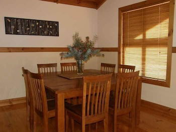 Beachport Retreat Holiday House - Perths Hotel 5