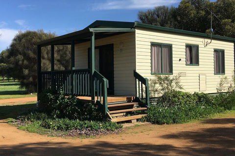 Kangaroo Island Cabins - Perths Hotel 3