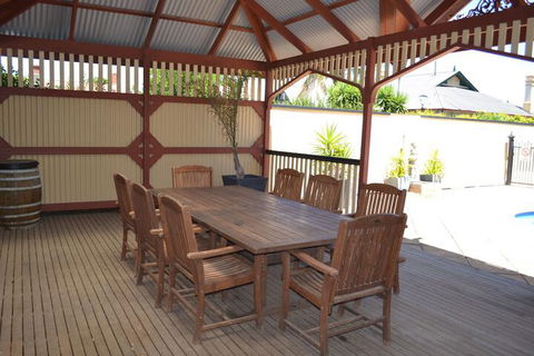 Barossa Valley Apartments - Perths Hotel 4