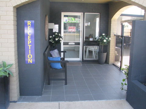 Charm City Motel - Perths Hotel 2