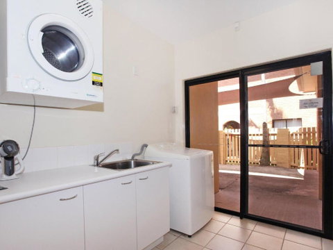 Tarcoola 41 - Perths Hotel 1