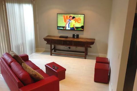 Elandra Holiday Home - Perths Hotel 1