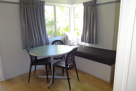 Caseys Beach Holiday Park - Perths Hotel 6