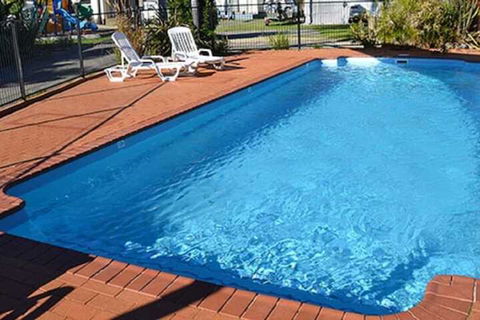 Caseys Beach Holiday Park - Perths Hotel 2