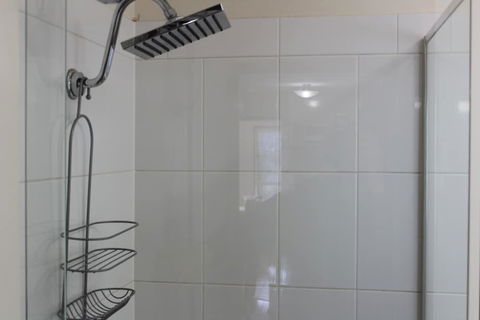 Australian Home Away At East Doncaster Andersons Creek 1 - Perths Hotel 5