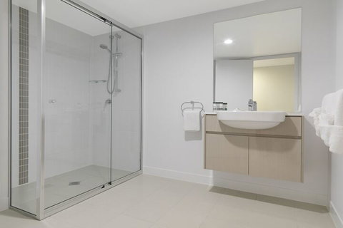 Oaks Mackay Carlyle Suites - Perths Hotel 1