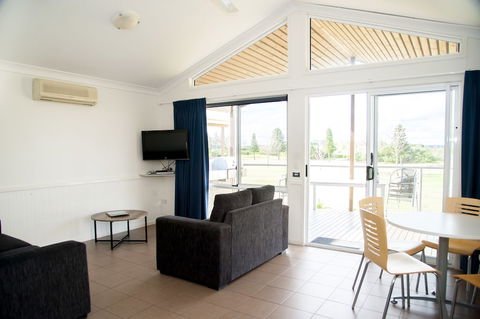 BIG4 Batemans Bay Beach Resort - Perths Hotel 3