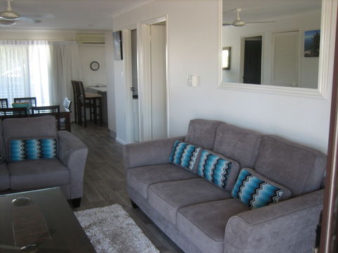 Regency Waterfront Motel - Perths Hotel 3
