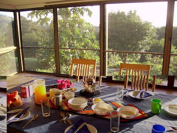 Eastwood Farm - Perths Hotel 1