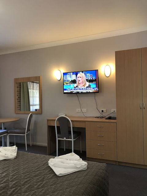 Country Gardens Motor Inn - Perths Hotel 3