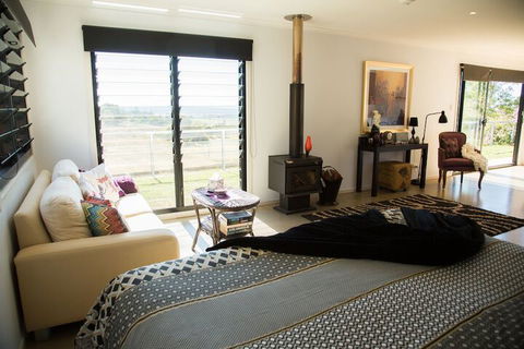 Deshons Retreat - Perths Hotel 2