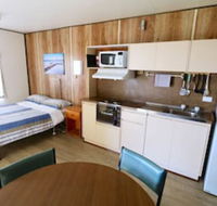 Sea Vu Caravan Park - Perths Hotel