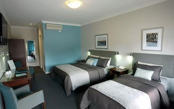 Pastoral Hotel Motel - Perths Hotel 4