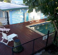 Sandy Court Holiday Units - Perths Hotel