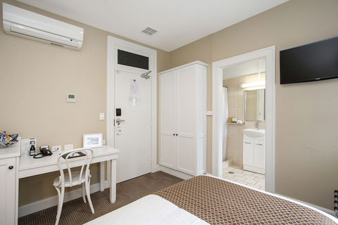 CH Boutique Hotel - Perths Hotel 4