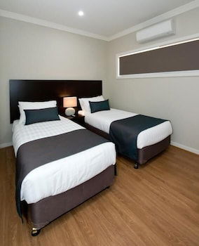 Renmark Holiday Apartments - Perths Hotel 0