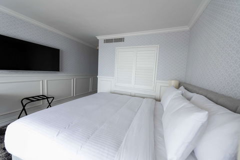 The Beachcomber Hotel & Resort, Ascend Hotel Collection - Perths Hotel 6